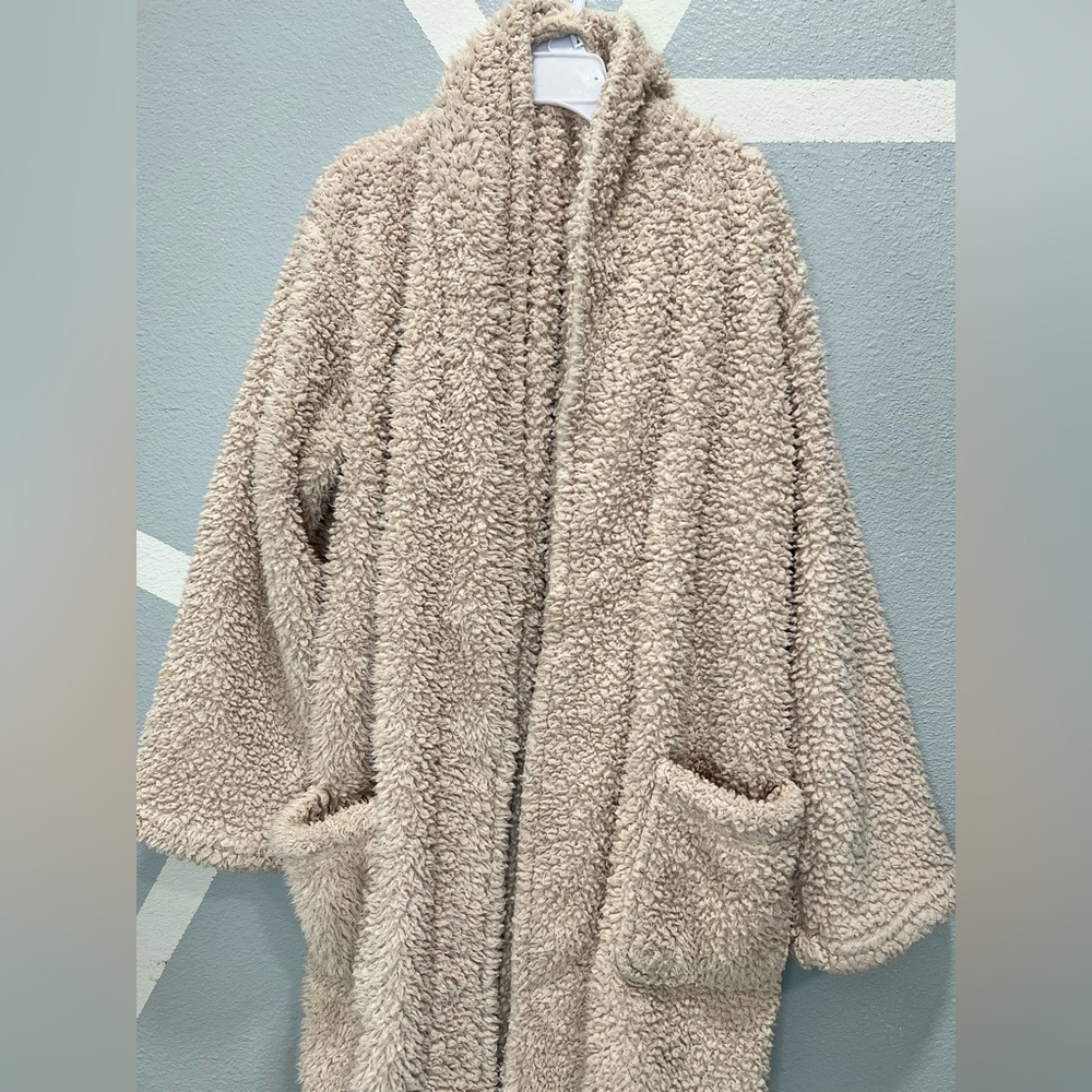 Pottery Barn Robe✨